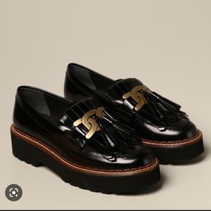 Tods chain tassel platform loafer